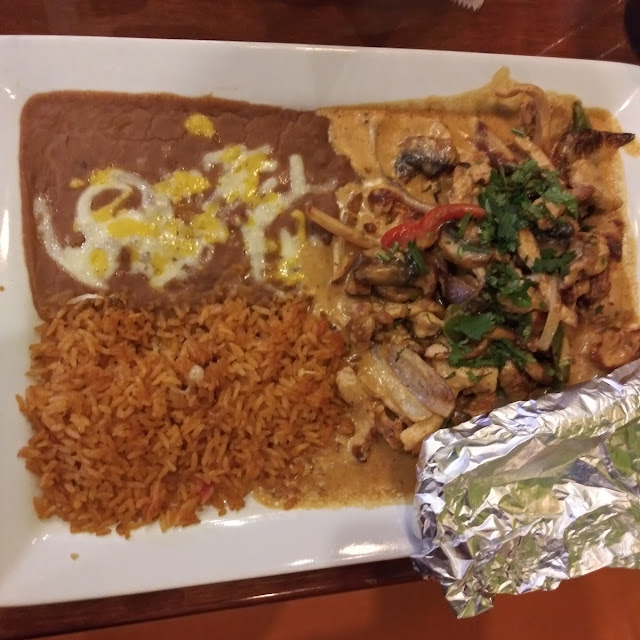 Pollo a La Crema