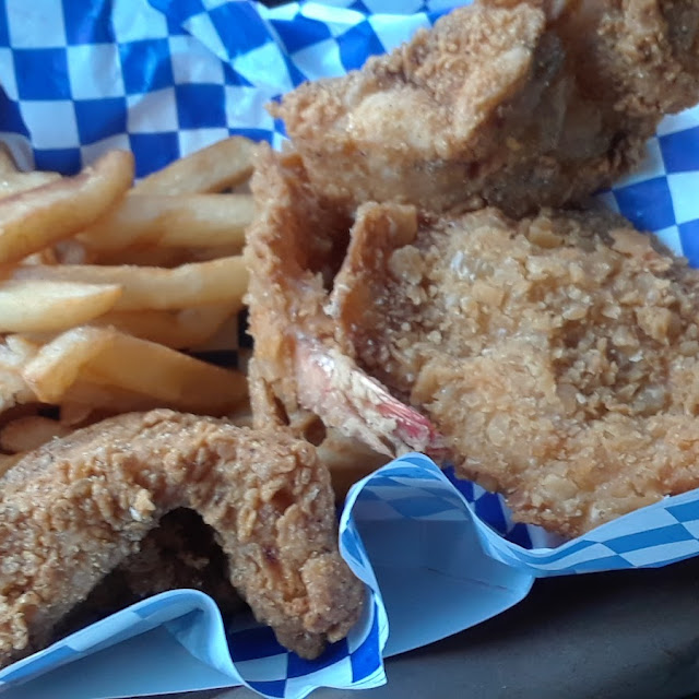2 Piece Fish 2 Piece Shrimp w Fries