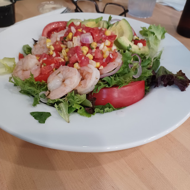 Avocado Shrimp Salad