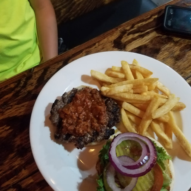 Chili Cheeseburger