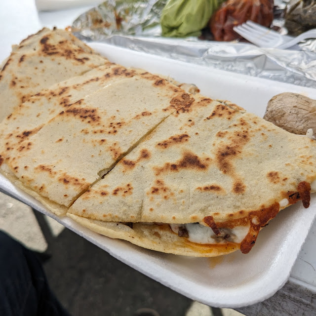 Quesadilla Mixta