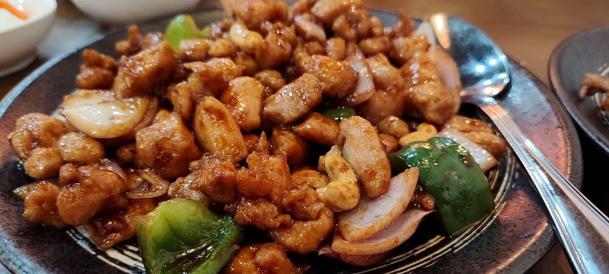 Chef Yan 川府人家