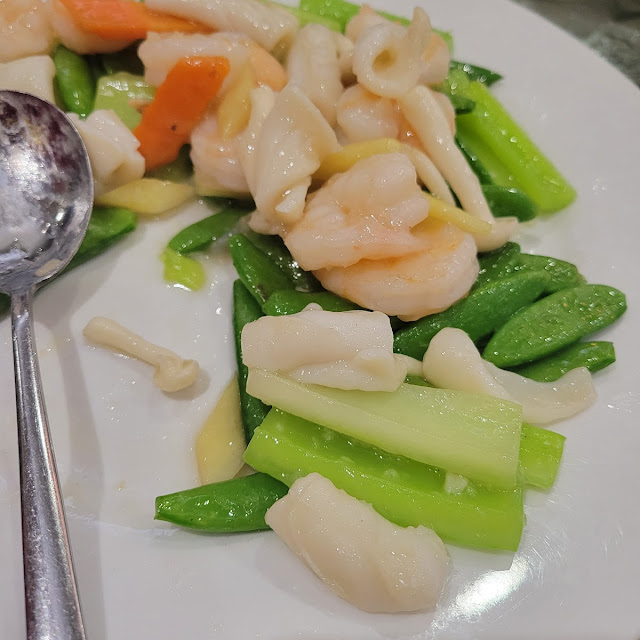 Some Kind of Chinese Dish with Snow Peas and Vegetables