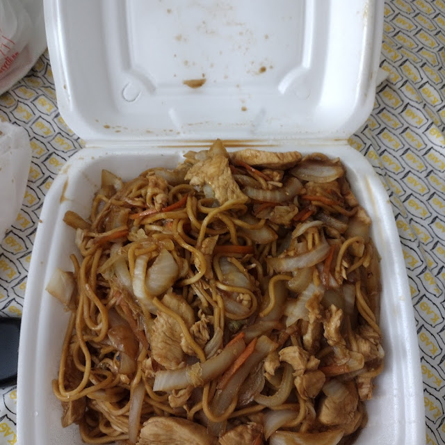 Chicken Lo Mein