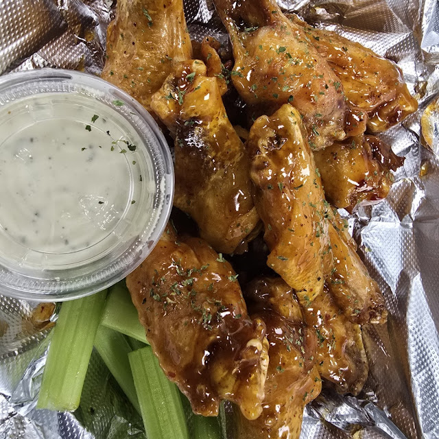 Party Wings