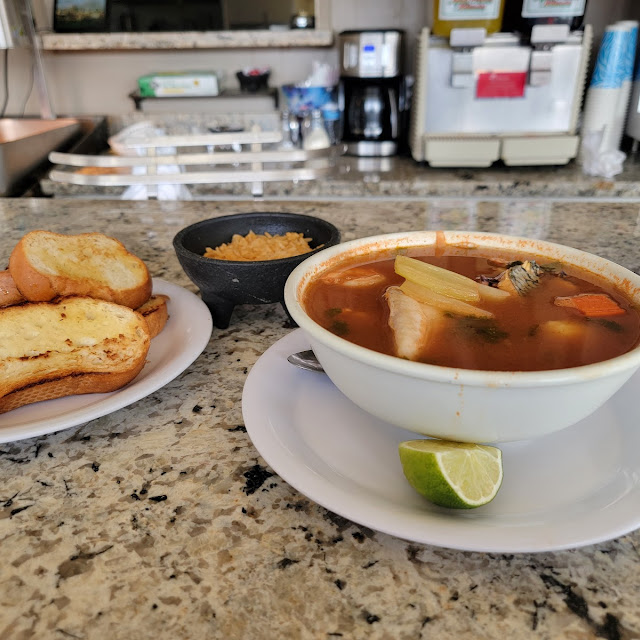 Caldo De Mariscos