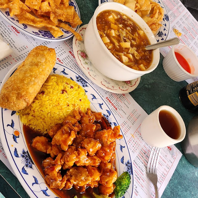 General Tsoa Chicken Jot & Spur Soup Pork Fried Rice