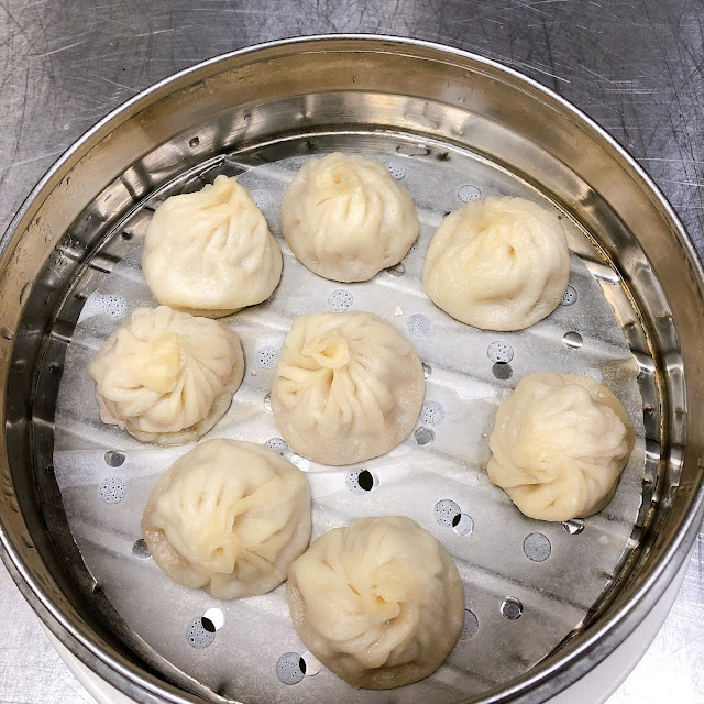 juicy pork dumpling 小笼汤包