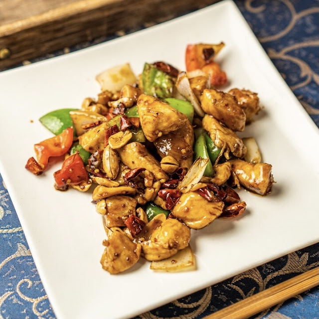 Deep Fried Chicken Breast Fillet Tossed with Dry Chili and Szechuan Pepper
