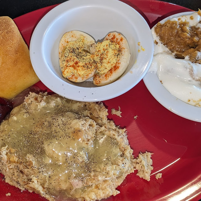 Chicken & Dressing w Gravy & Cranberry