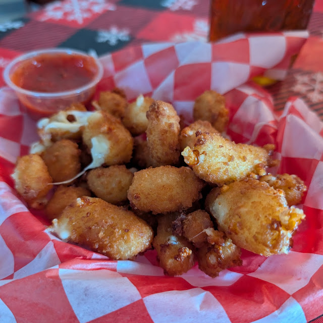 Wisconsin White Cheddar Cheese Curds