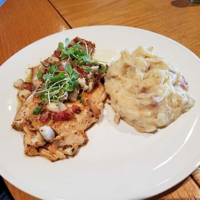 Salmon Bella