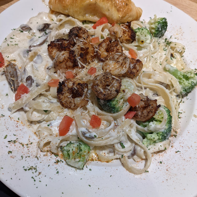 Fettuccine Alfredo with Chicken