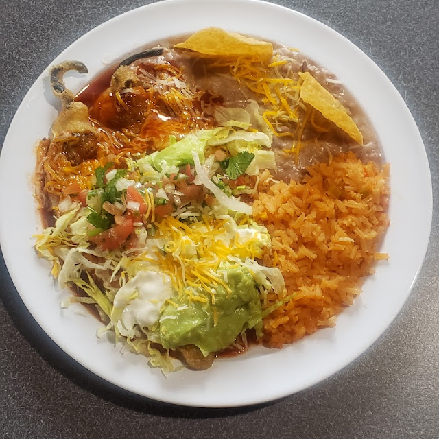 Enchilada Y Tostada Arros Y Frijoles
