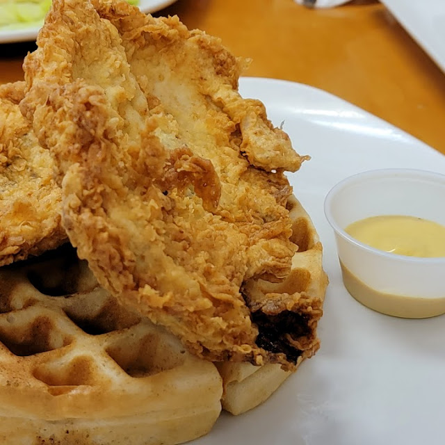 Chicken & Waffle