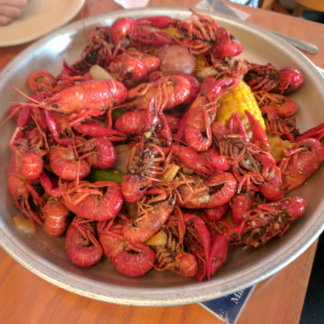 Live Crawfish Tax Included