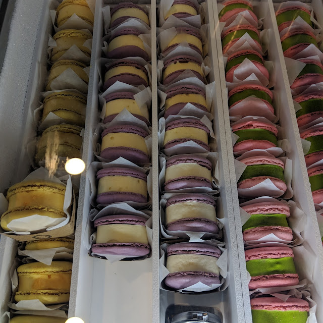 Macaron IXE Cream Sandwiches