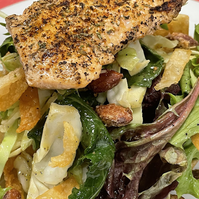 Grilled Salmon Salad