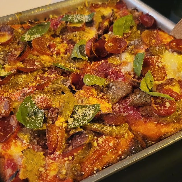 Meat D-Lux Pizza