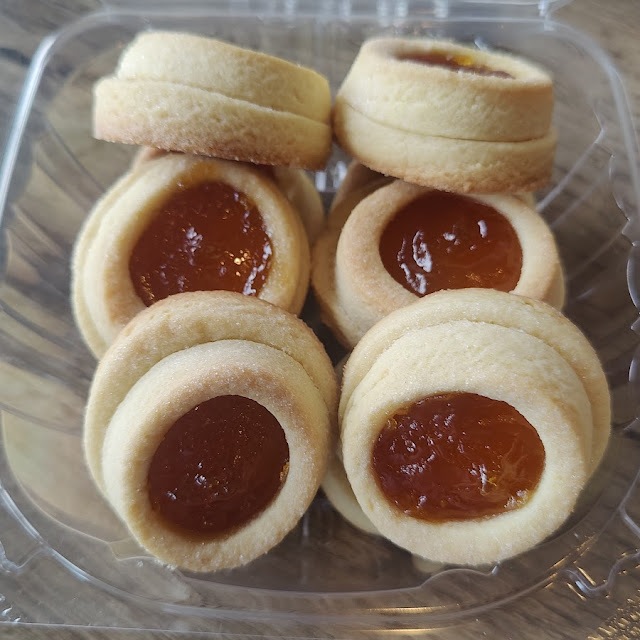 Apricot Cookies