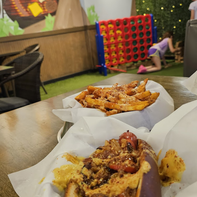 Thai California Dawg