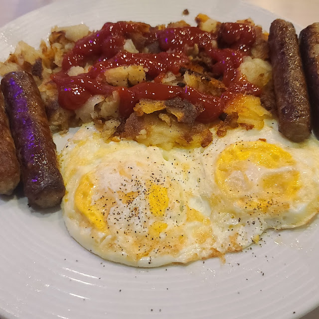 Eggs American Fries and Link Sausage