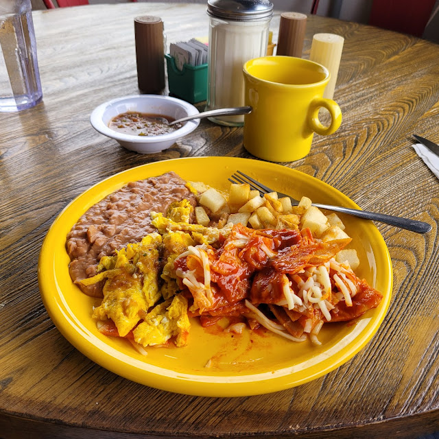 Chilaquiles Con Huevo