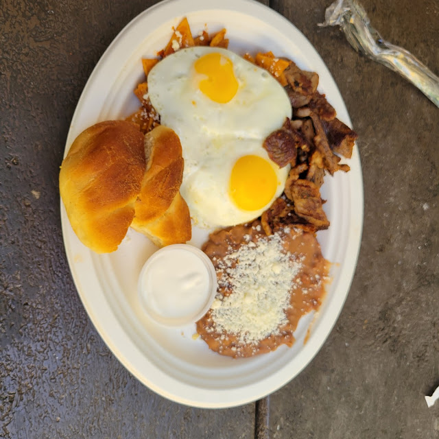 Chilaquiles Rojos