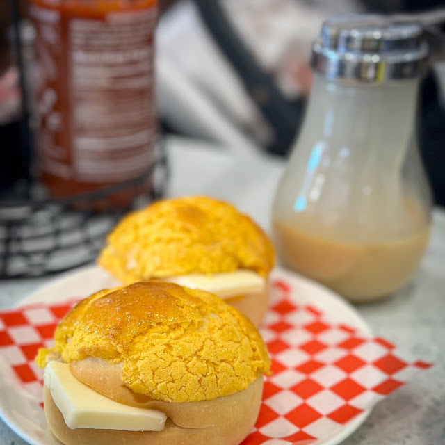 hong kong style pineapple bun w butter 2 港式波蘿油 2