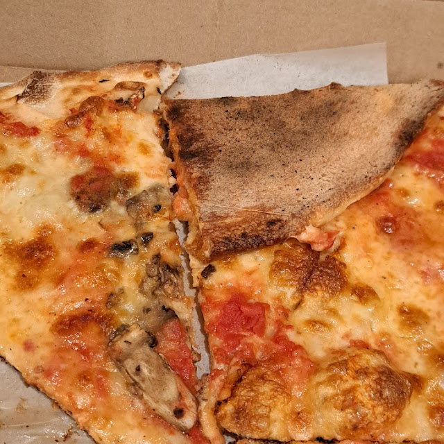 Mushrooms Pizza