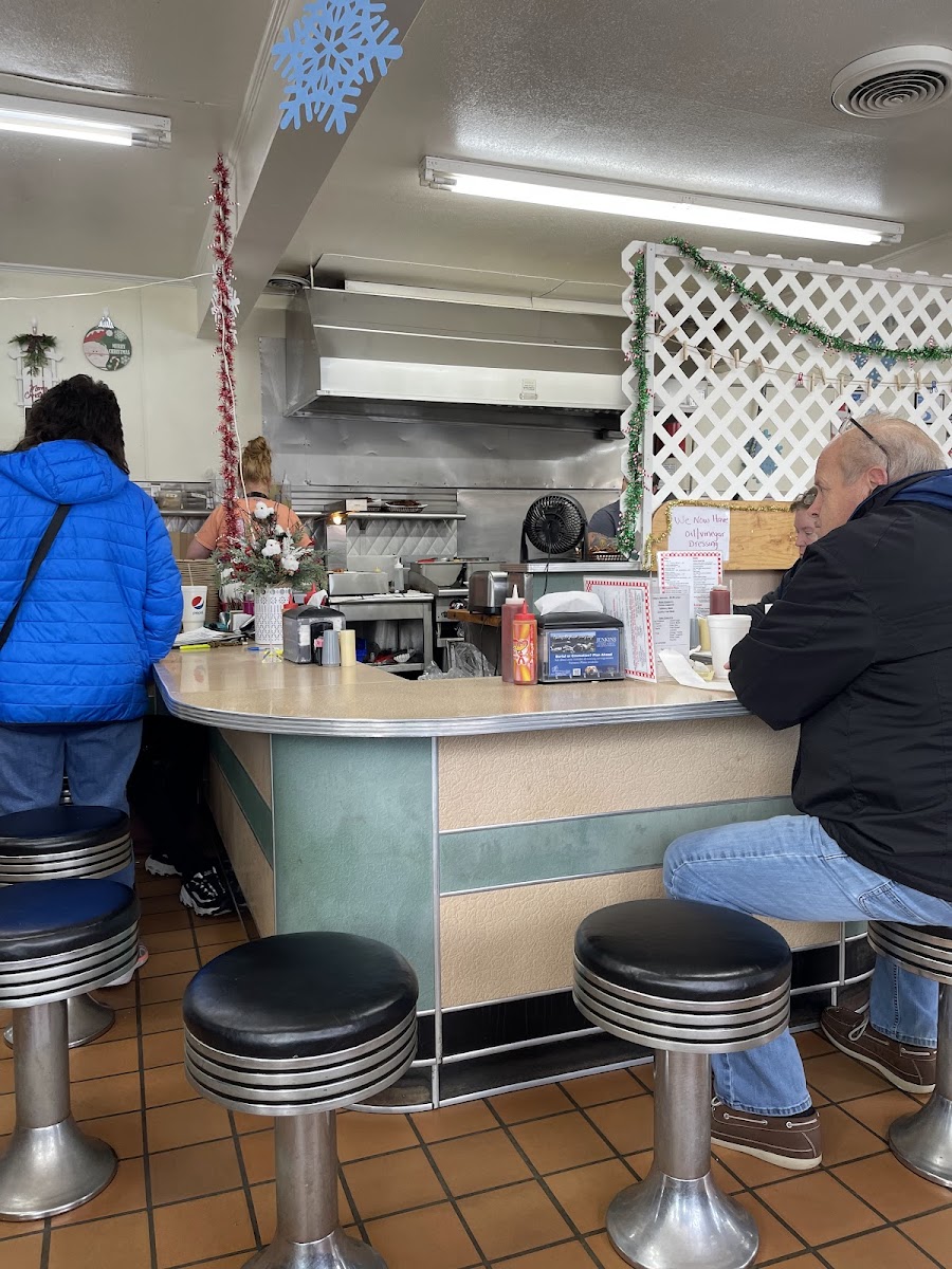 Dianne's Dairy Center