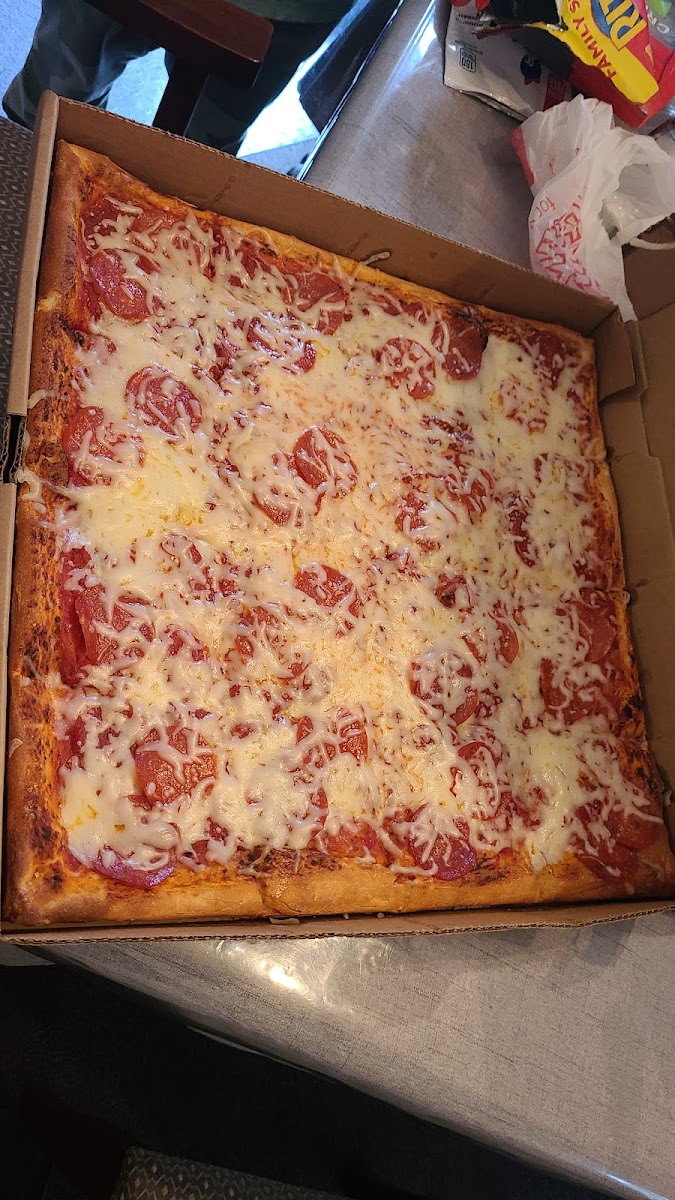 DiCarlo's Pizza - Downtown Steubenville