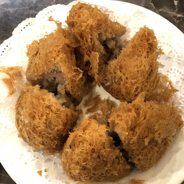 Deep Fried Taro with Seafood and Meat Dumplings Medium