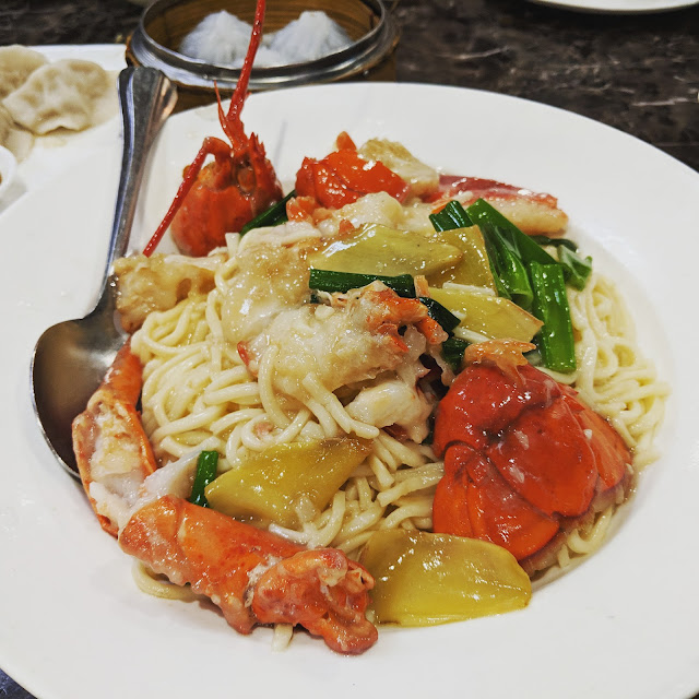 Lobster Lo Mein