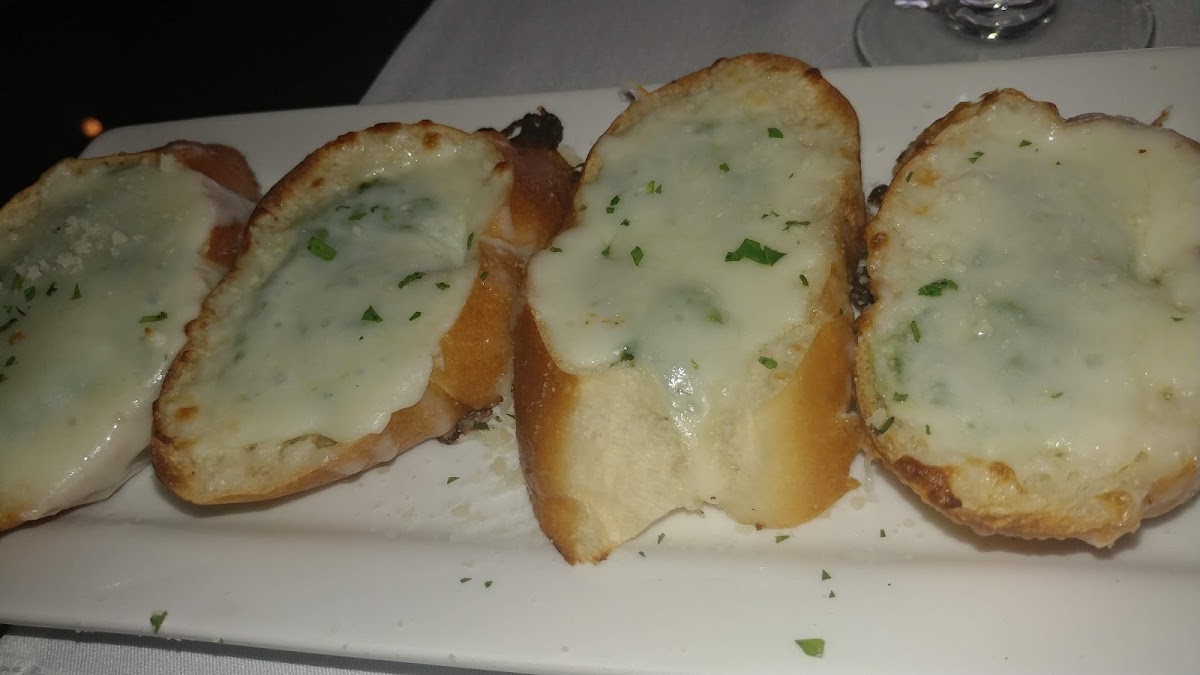 Dom De Luca's Restaurant