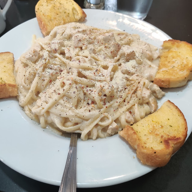 Fettuccine Alfredo