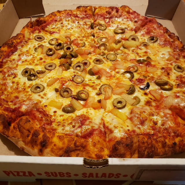 Pineapple & Olive Pizza