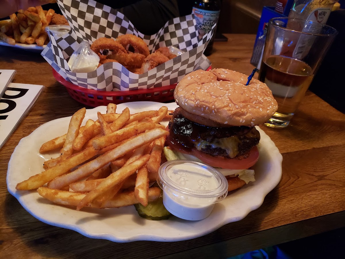 Downtown Restaurant & Lounge