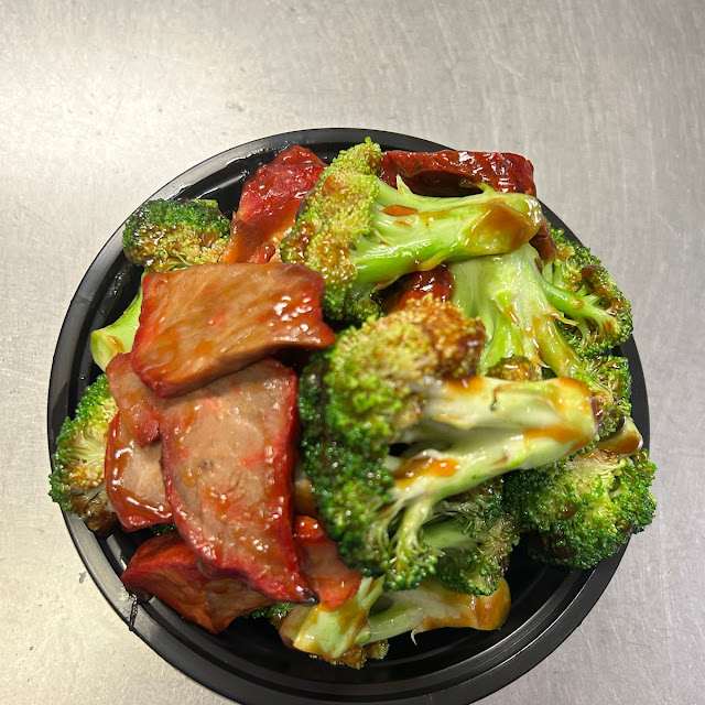 Chicken or Pork w Broccoli