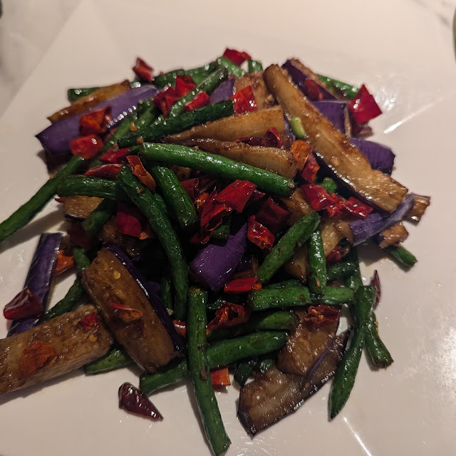 Eggplant with Green Beans 茄角之恋