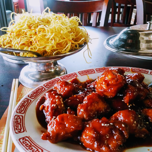 Sesame Chicken w Pan Fried Noodles