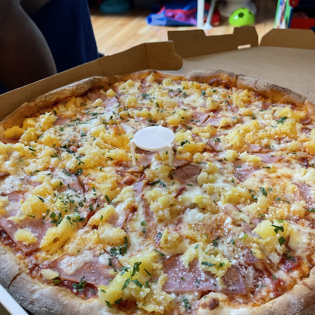 Hawaiian Pizza