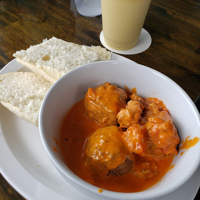 Meatballs with Begutta Sauce
