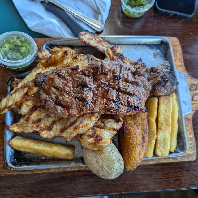Churrasco Y Pollo
