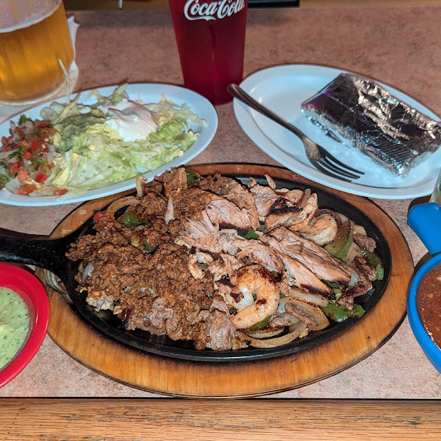 House Special Fajitas w Chorizo