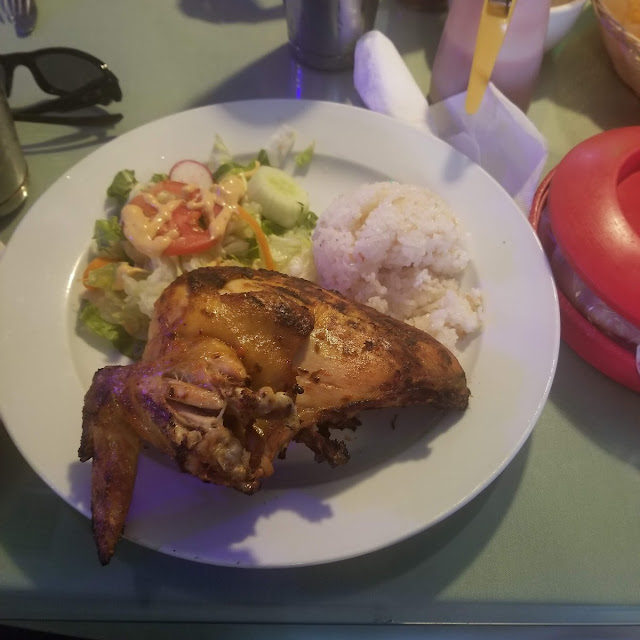 Sopa De Gallina Con Gallina Asada
