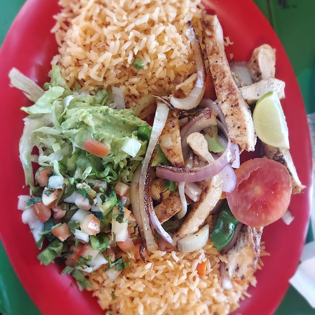 Chicken Fajita Salad