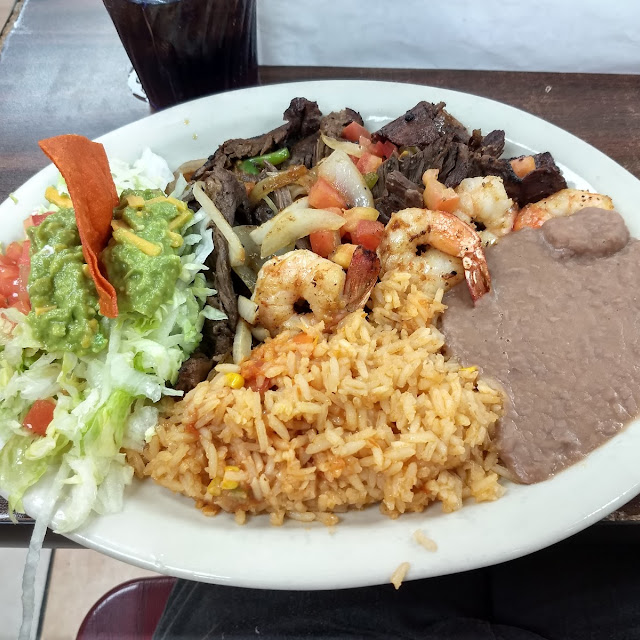 Tacos Arroz Frijoles Guacamole & Pico de Gallo