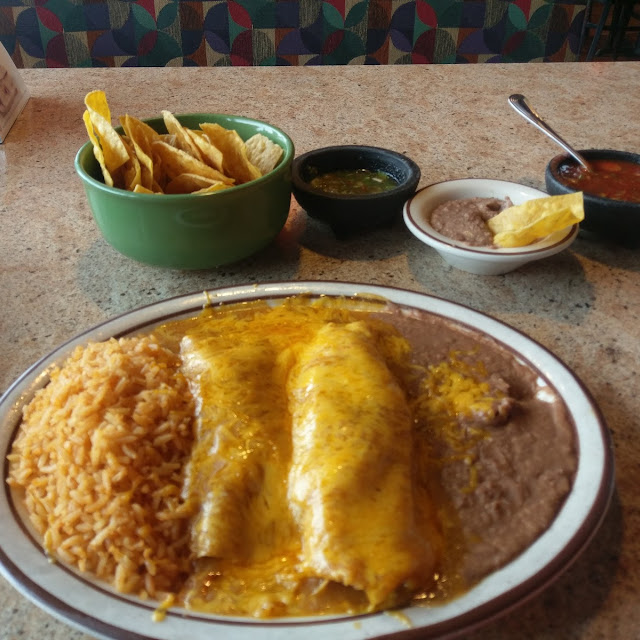 Chicken Enchiladas De Mole