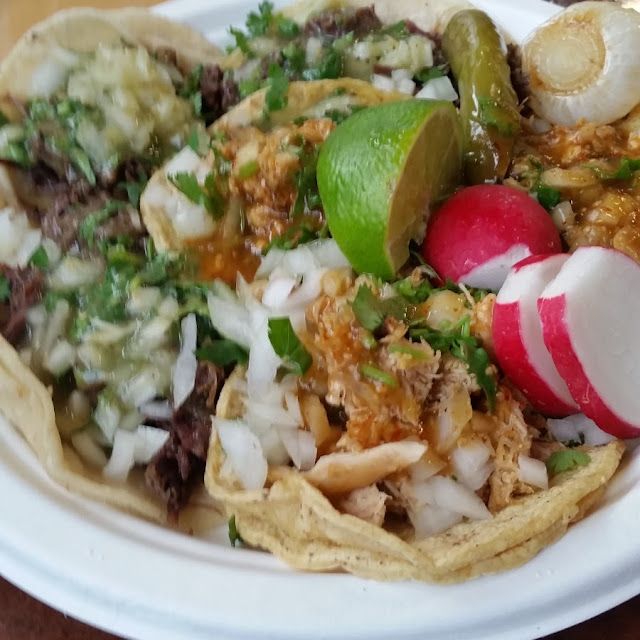 Tacos De Asada Y De Pollo